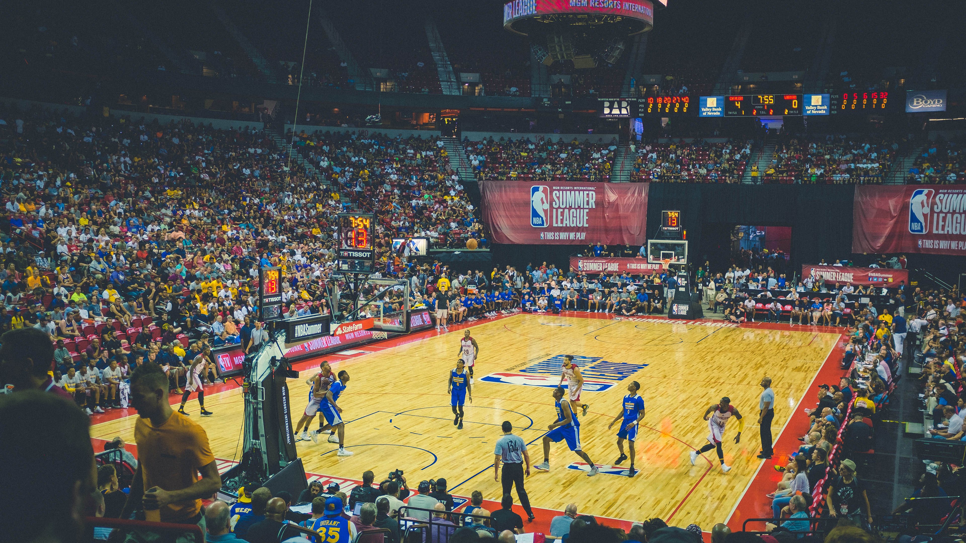 西决生死战焦点战,凯尔特人鏖战步行者,宿命对决中的意志与荣耀